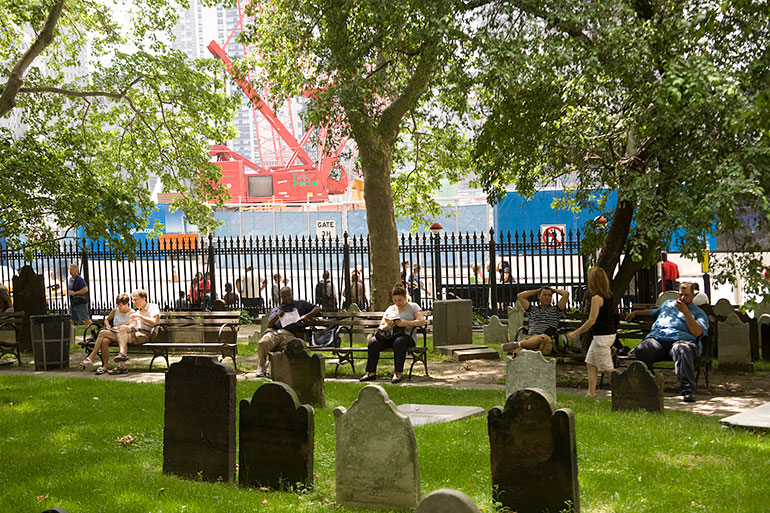 elmarco-lookingattheleft-0032